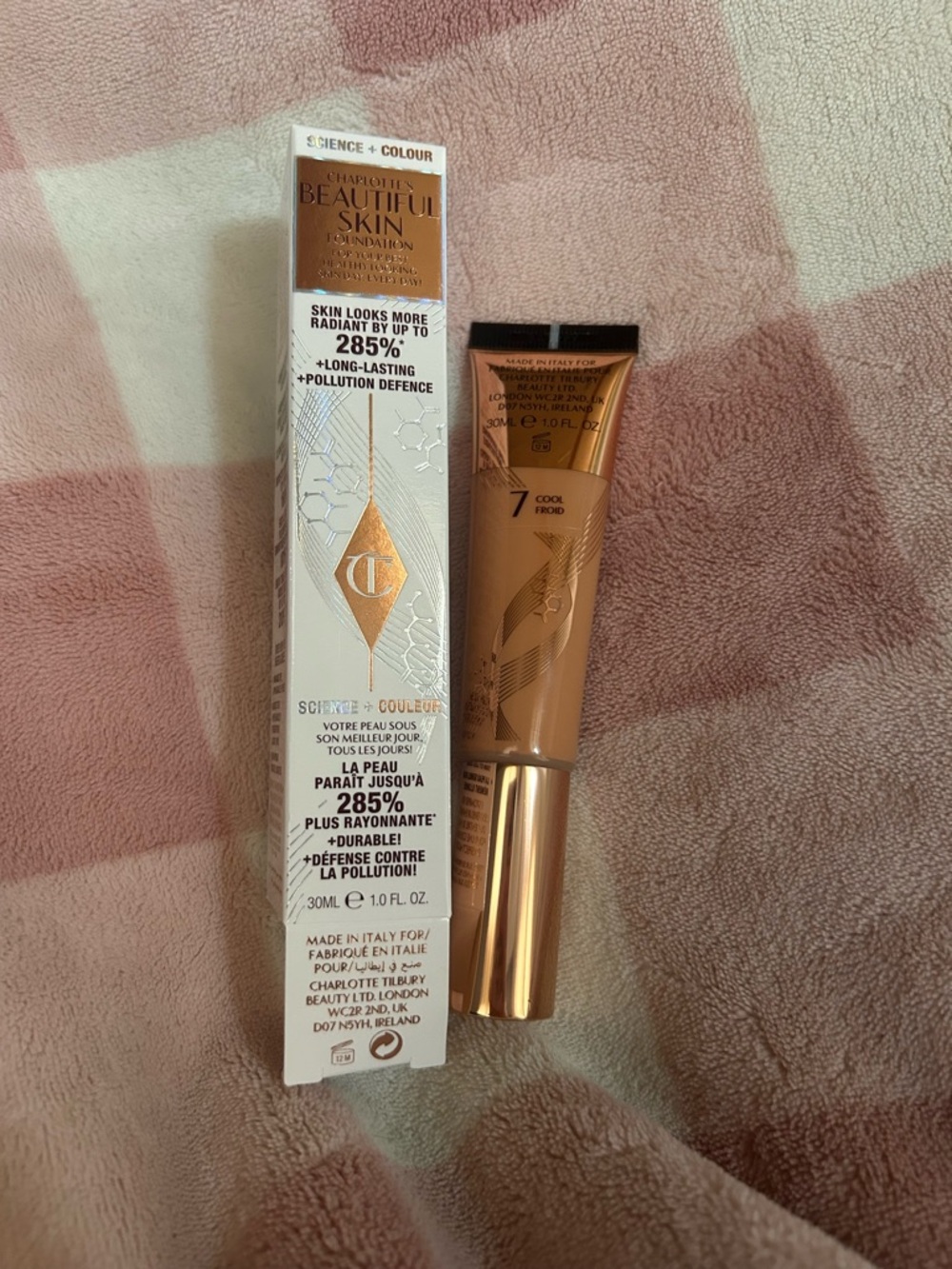 Charlotte Tilbury Beautiful Skin Foundation - Cool Fawn (Warm Beige/Tan)